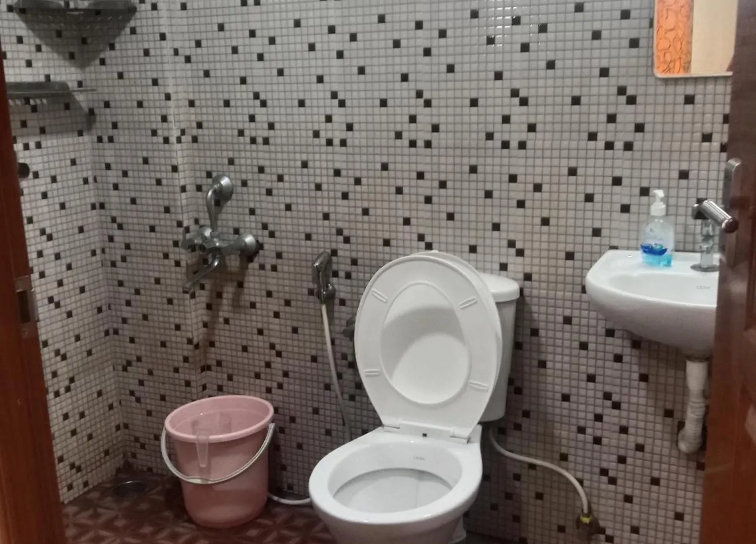 Airport Tree Apartment Nedumbassery